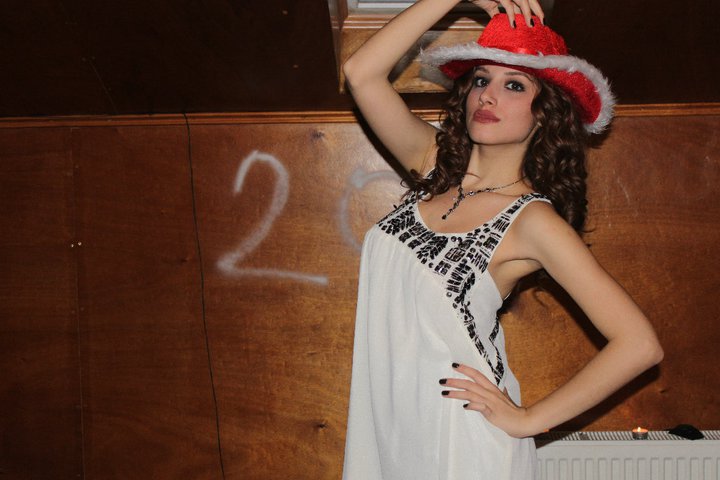 Azra Ece Akderi #212655