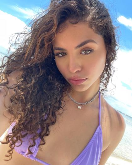 Thalia Matos photo 214986