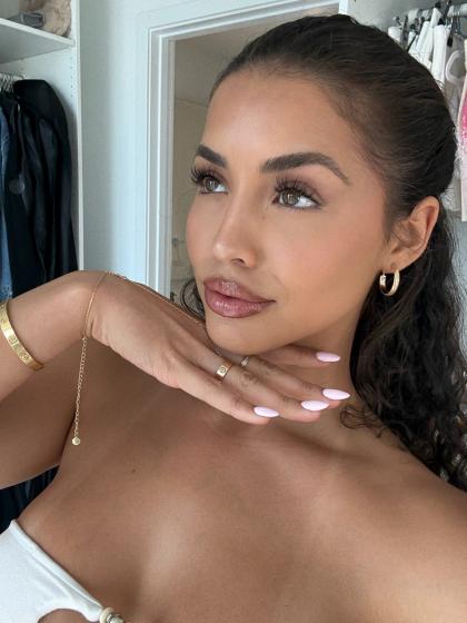 Thalia Matos photo 215056