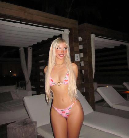 Mia Waifu photo 215954