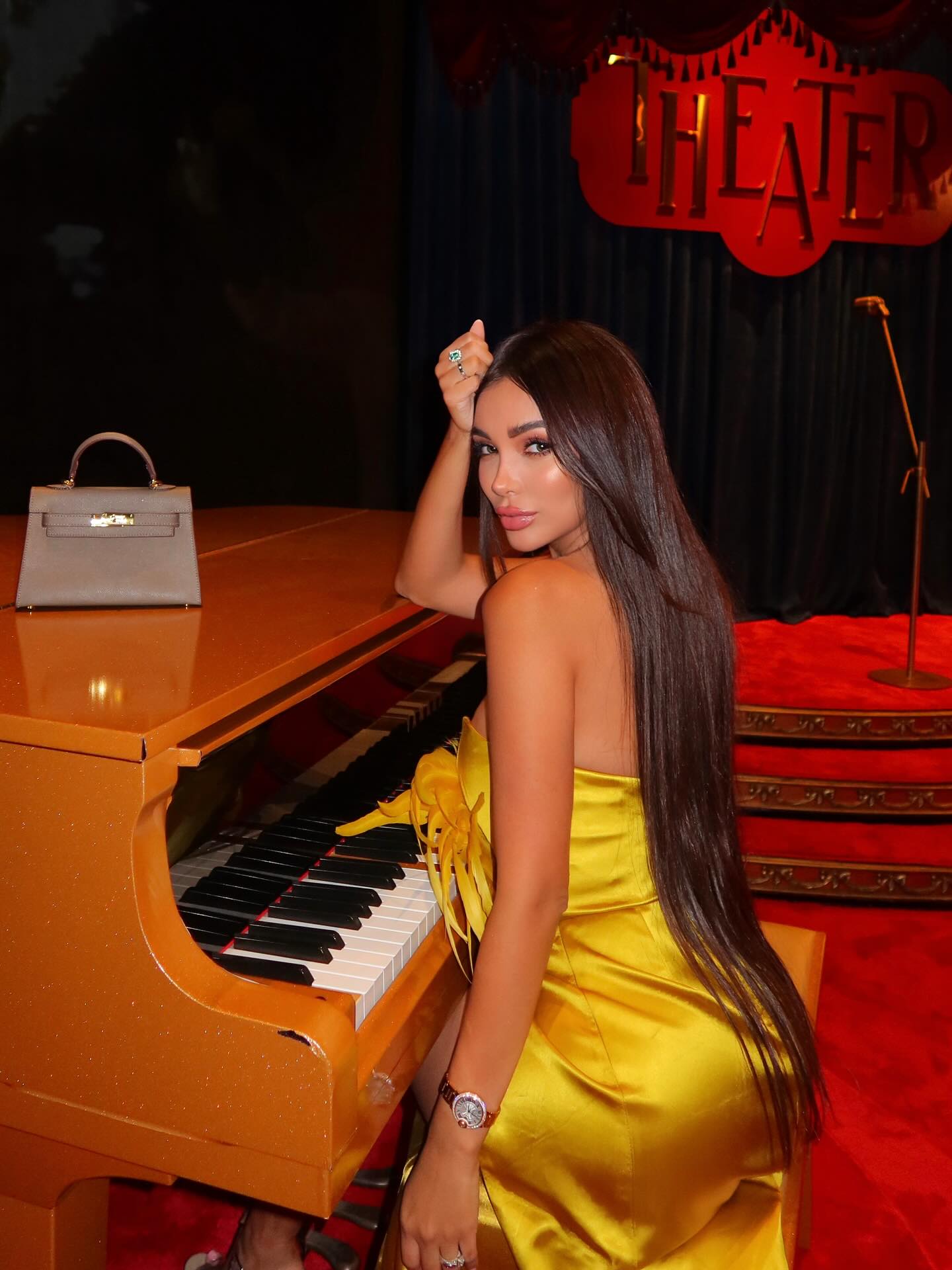 Paula Manzanal #216874