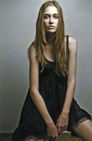 Viviane Orth #217652