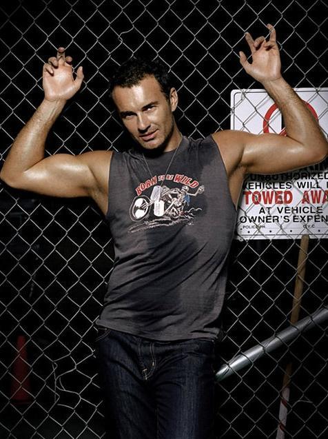 Julian McMahon #217815