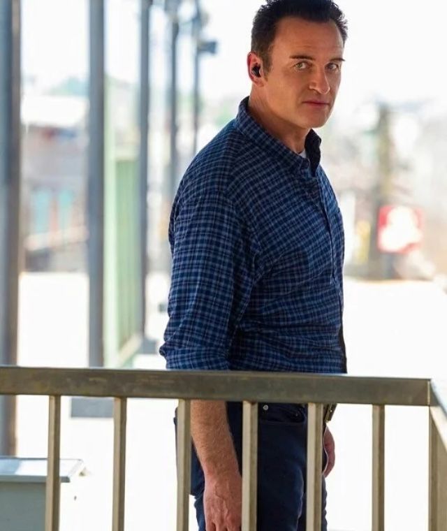 Julian McMahon #217824