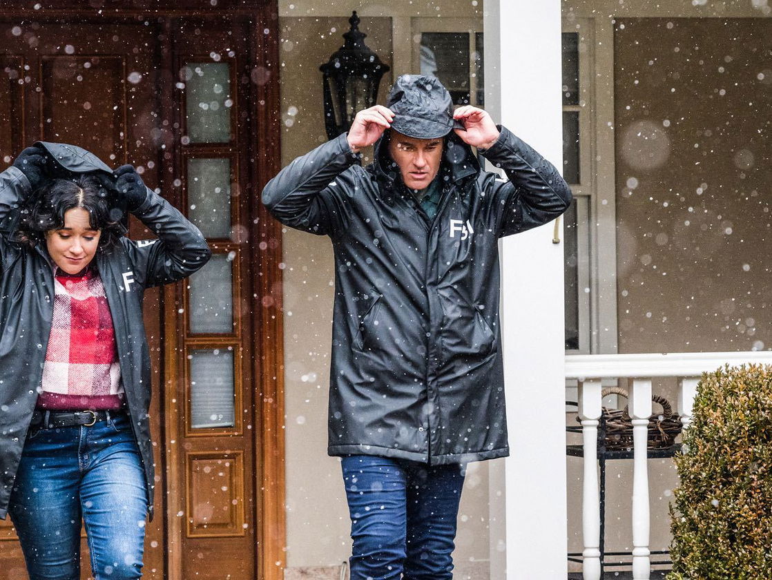 Julian McMahon #217835