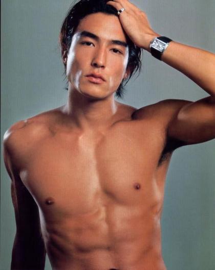 Daniel Henney