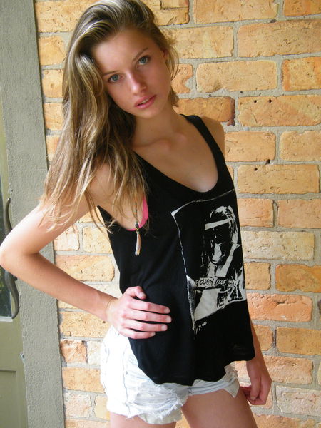 Chloe Graham #219915