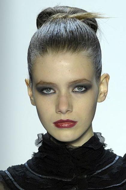 Alyona Osmanova photo 220628