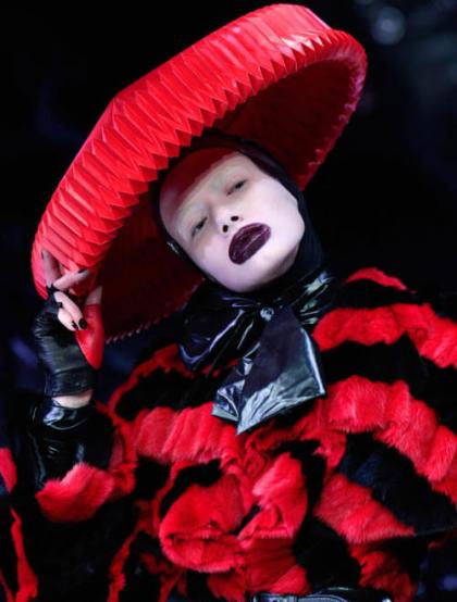 Alyona Osmanova photo 220630