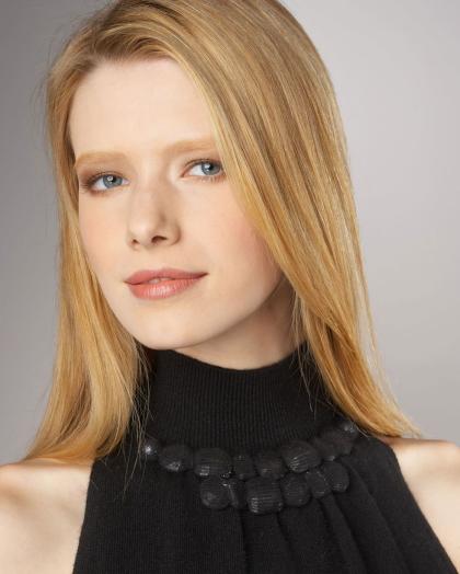 Alyona Osmanova photo 220631