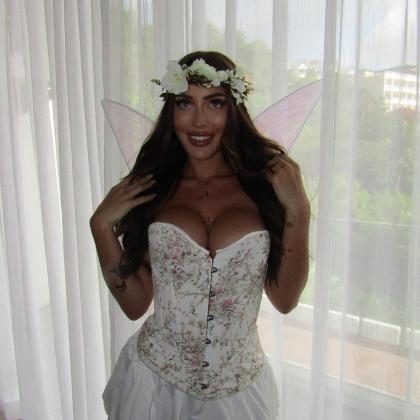 Cora Maay photo 220994