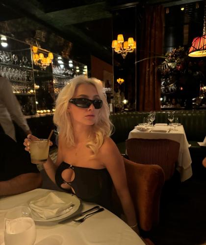 Grace Morris photo 221875