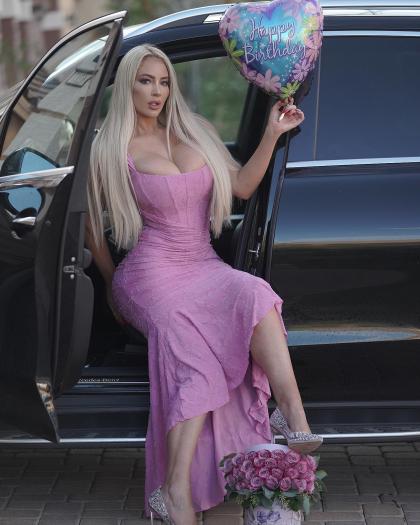 Nicolette Shea photo 222191