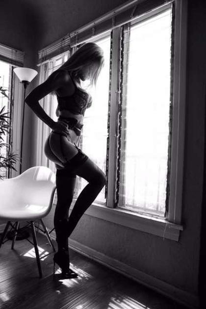 Natalie Nixon photo 222360