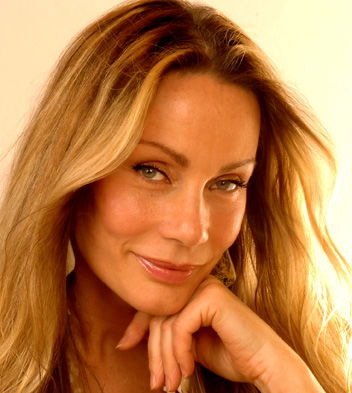 Virginia Hey #222837