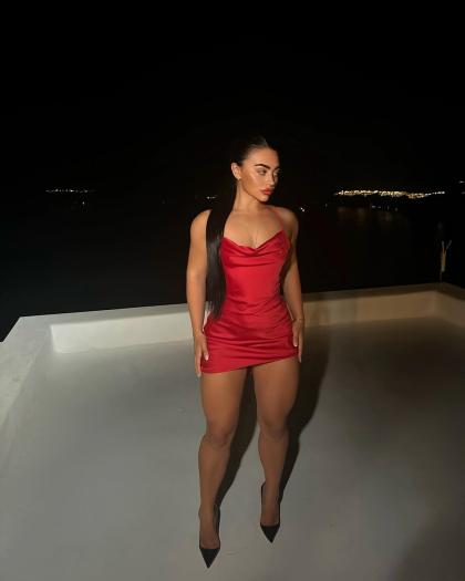 Kate Isobel photo 17387