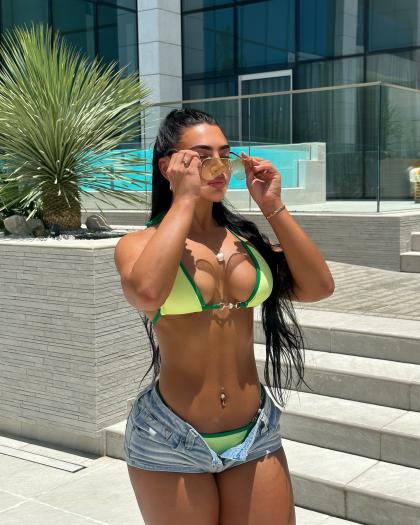 Kate Isobel photo 17399