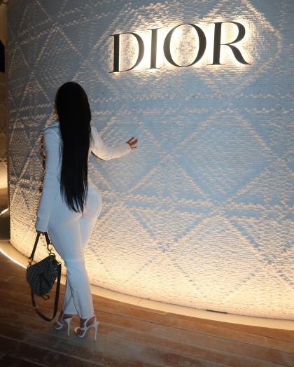 Kate Isobel photo 17432