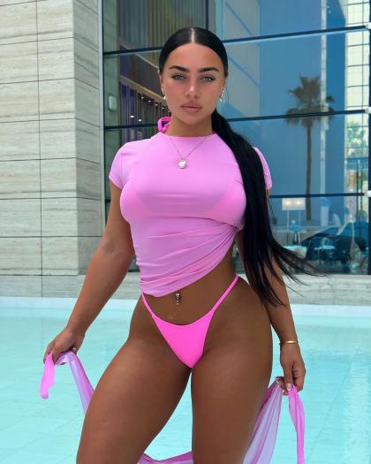 Kate Isobel photo 17445