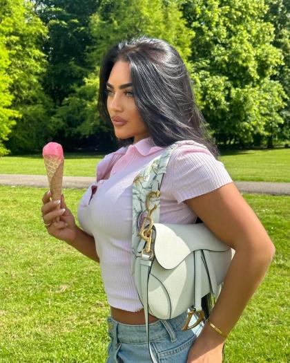 Kate Isobel photo 17493