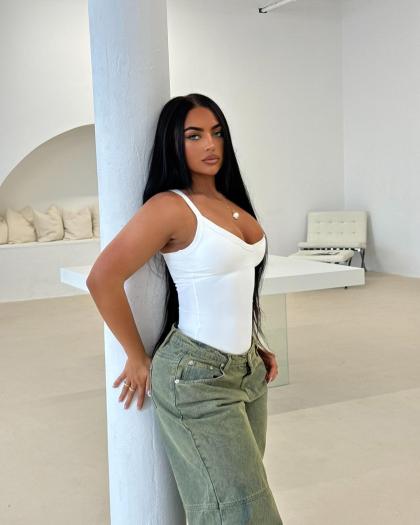 Kate Isobel photo 17518