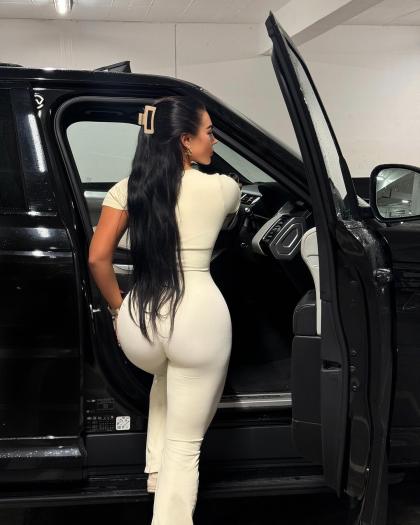 Kate Isobel photo 17545