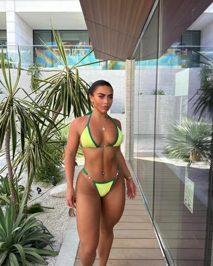 Kate Isobel photo 17580