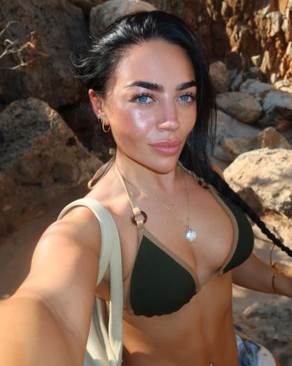 Kate Isobel photo 17612