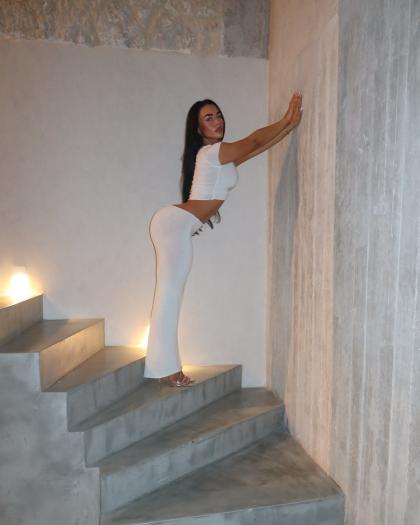 Kate Isobel photo 17649