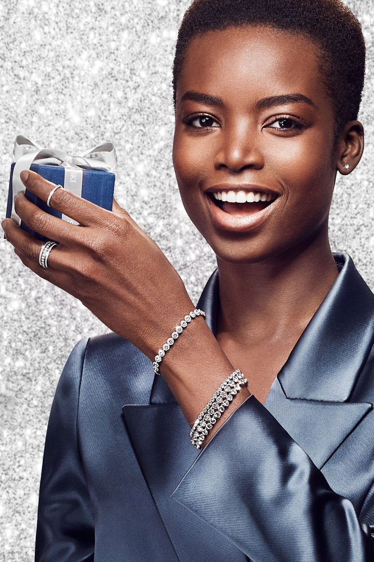 Maria Borges #223262