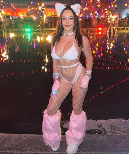 Rissa May photo 224129