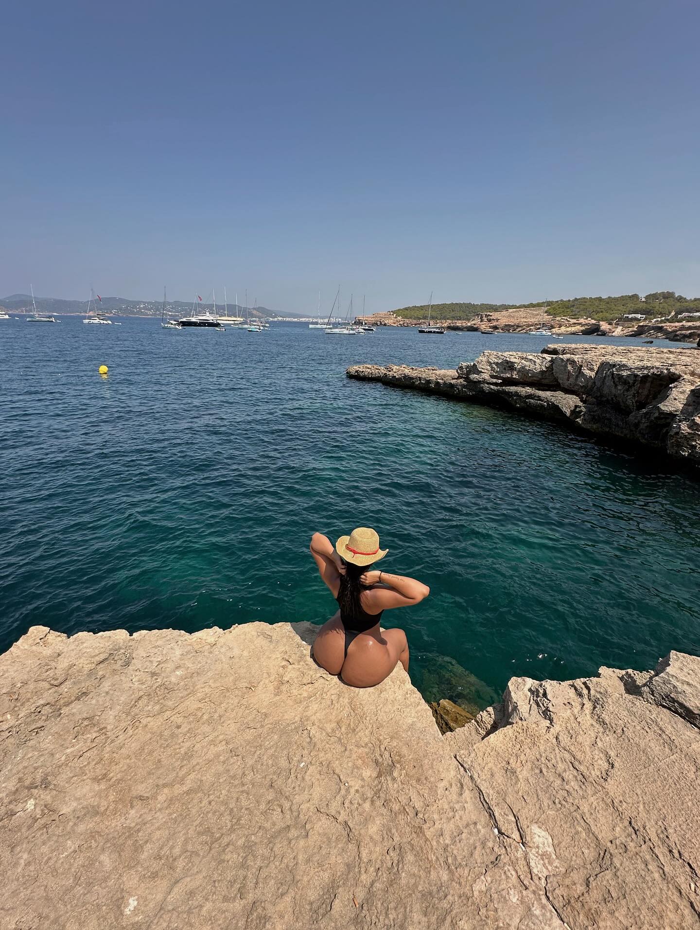 Camila Bernal #228094