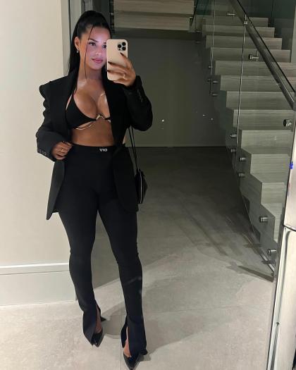 Katya Elise Henry photo 228830