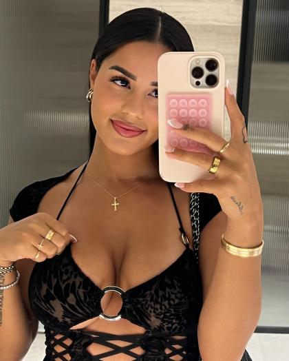 Katya Elise Henry photo 228851