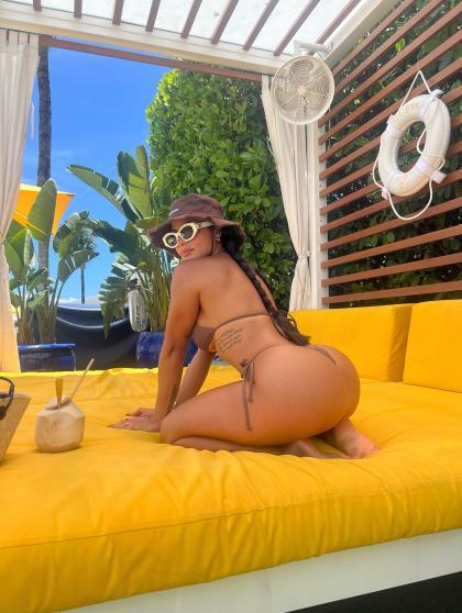 Katya Elise Henry photo 228857