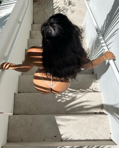 Katya Elise Henry photo 228891