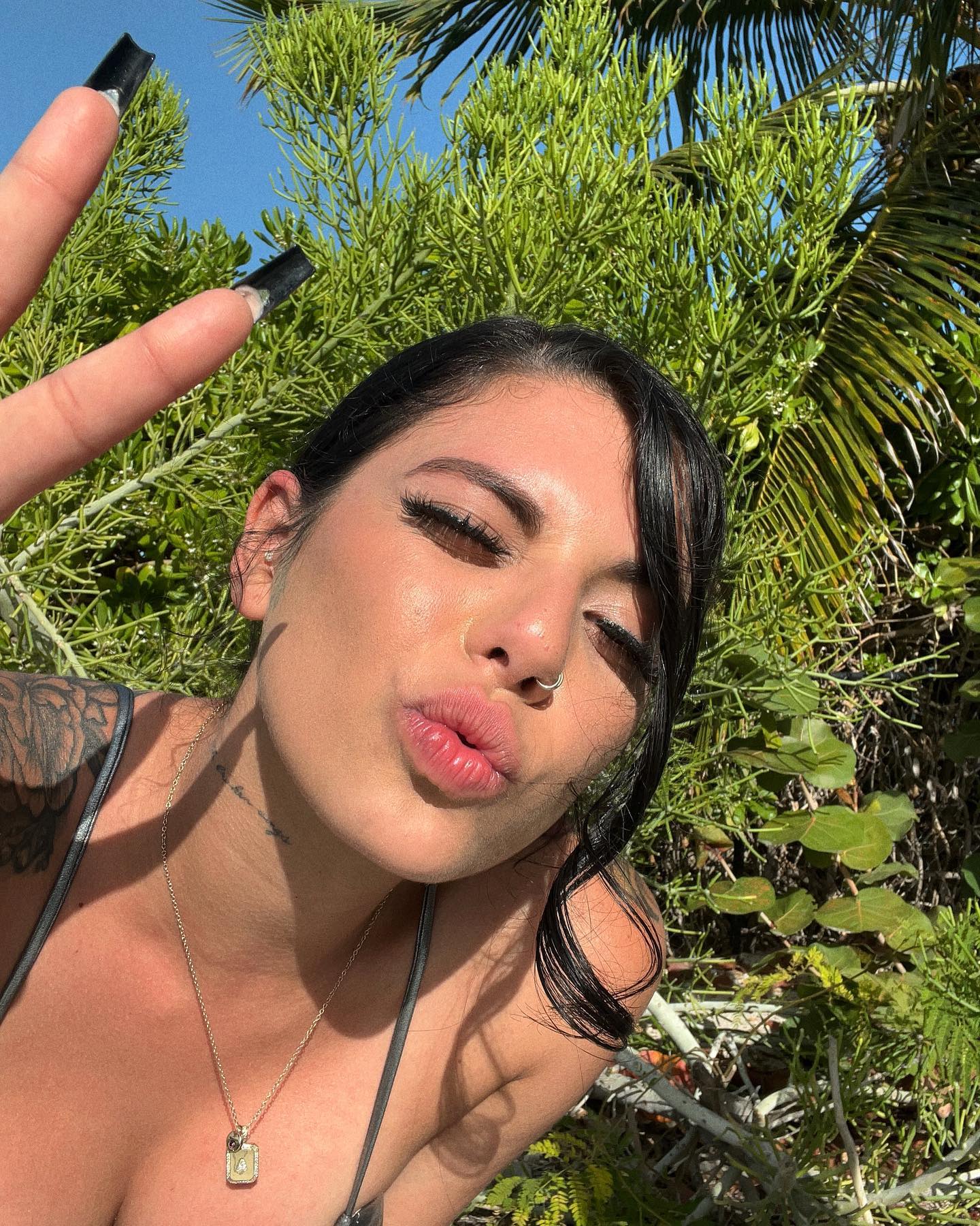 Gina Valentina #229779