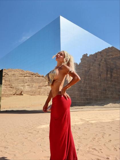 Paola Usme photo 230699