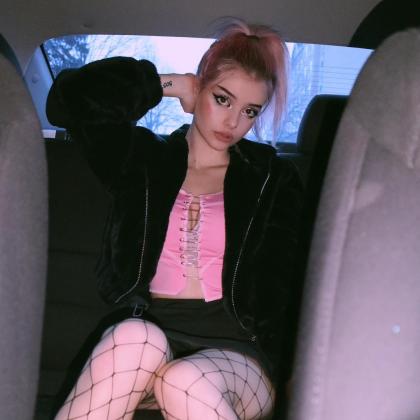 Lauren Burch photo 230105