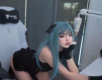 Lauren Burch photo 230196