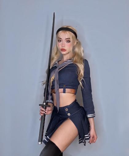 Lauren Burch photo 230203