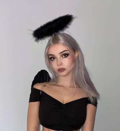 Lauren Burch photo 230207