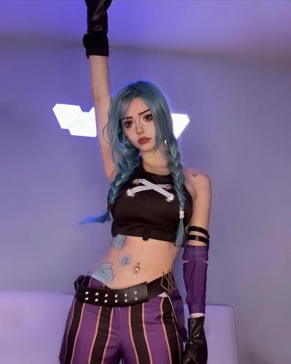 Lauren Burch photo 230227