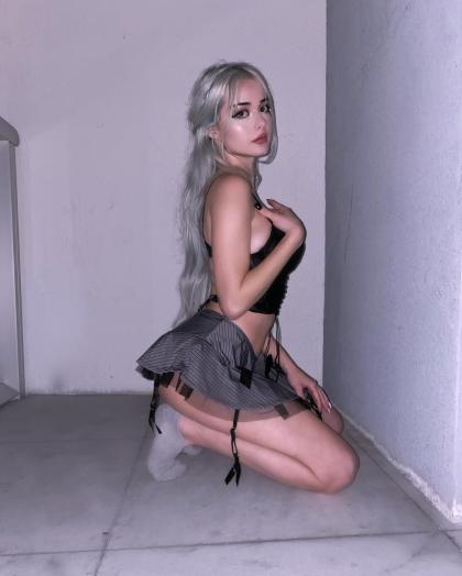 Lauren Burch photo 230266