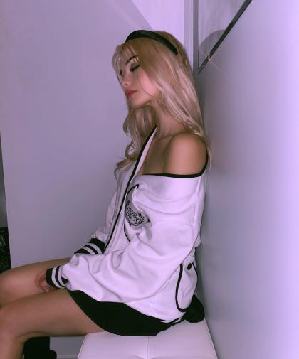 Lauren Burch photo 230286