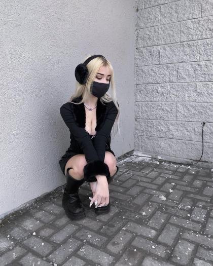 Lauren Burch photo 230340