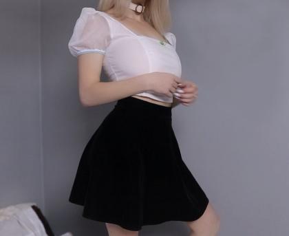 Lauren Burch photo 230355