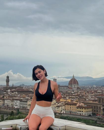 Lilian Duran photo 230610