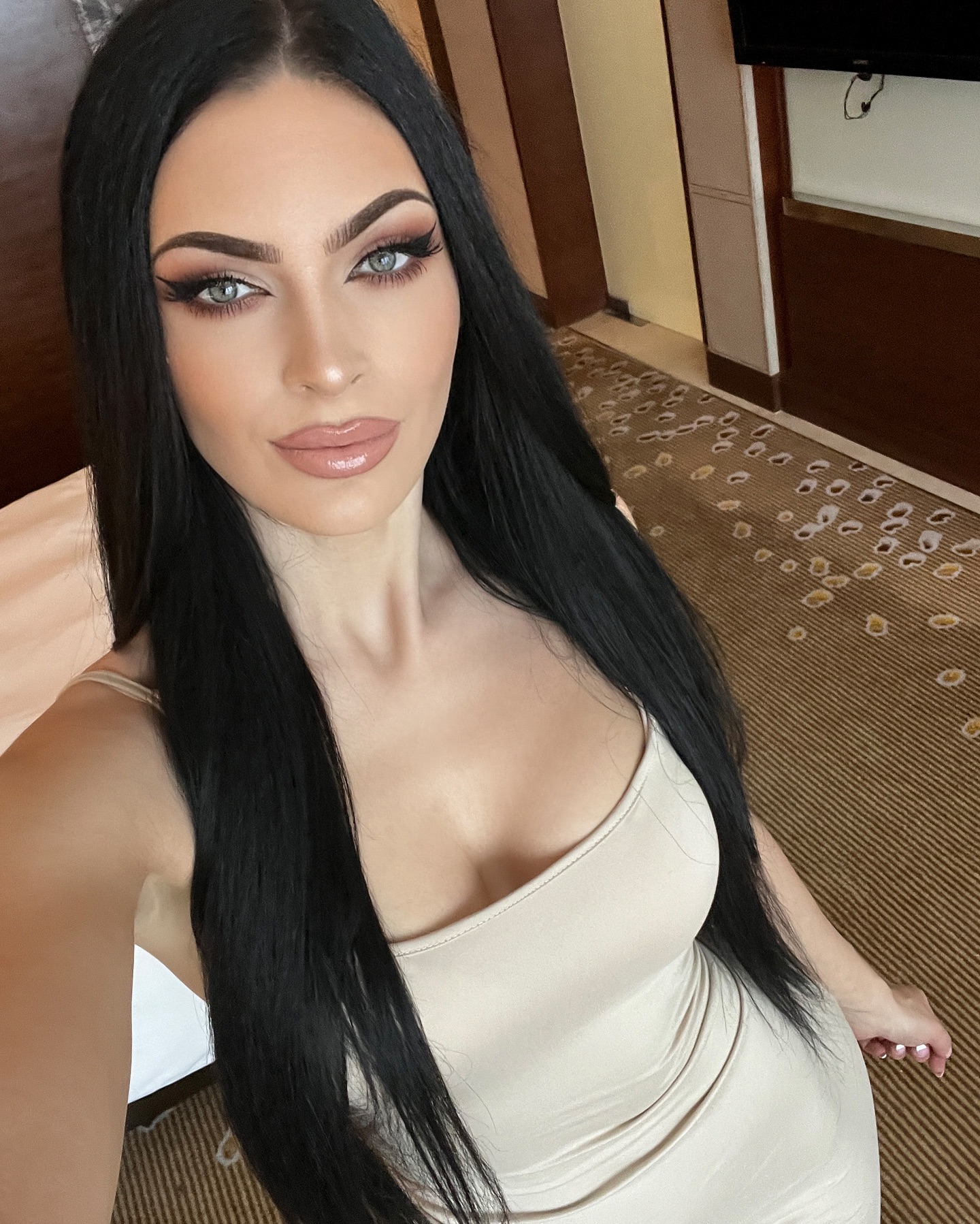 Jacqueline Neubauer #230860