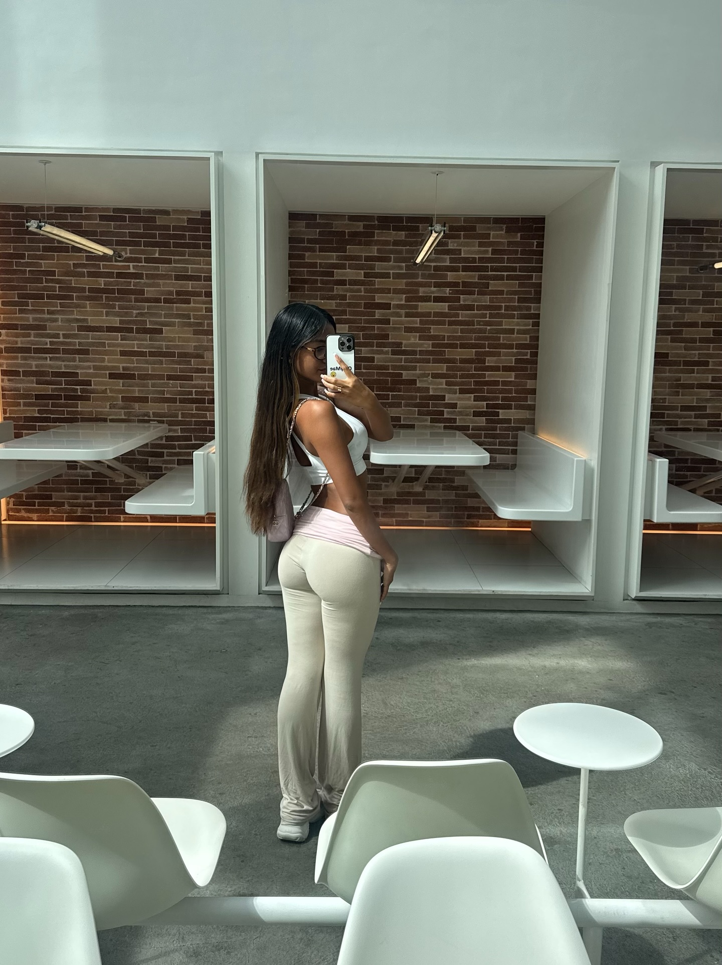 Maeurn Smiles #231326